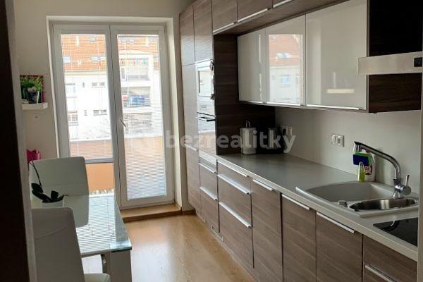 Prenájom bytu 2-izbový 63 m², Karpatská, Praha