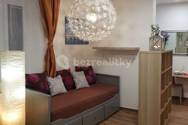 Prenájom bytu Garsoniéra 27 m², Jeremenkova, Praha