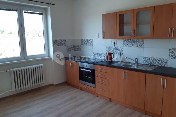 Prenájom bytu 3-izbový 70 m², Líšnice, 