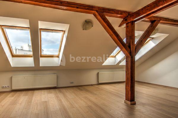 Prenájom bytu 3-izbový 94 m², Mečislavova, Praha