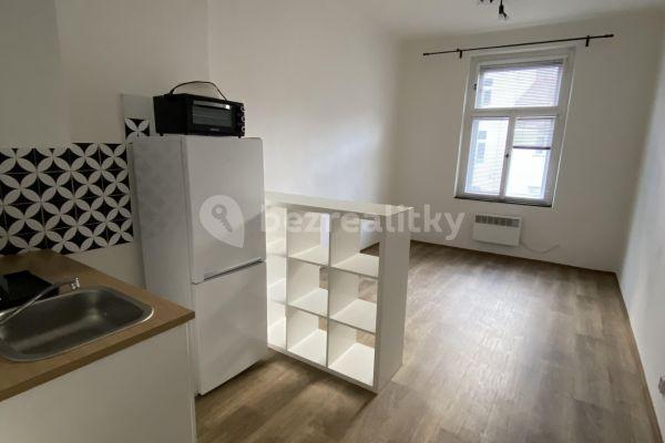 Prenájom bytu 2-izbový 40 m², Koněvova, Praha