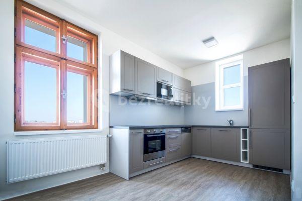 Prenájom bytu 3-izbový 78 m², Na Perštýně, Liberec