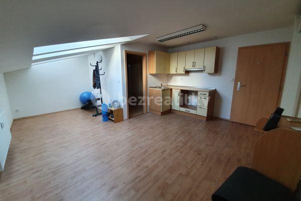 Prenájom bytu Garsoniéra 28 m², Husova, 