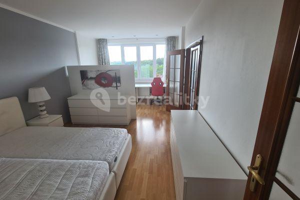 Prenájom bytu 2-izbový 71 m², Lužná, Praha