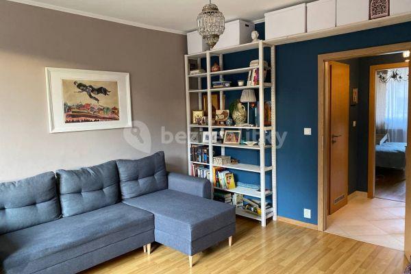 Prenájom bytu 2-izbový 65 m², Rostovská, Hlavní město Praha