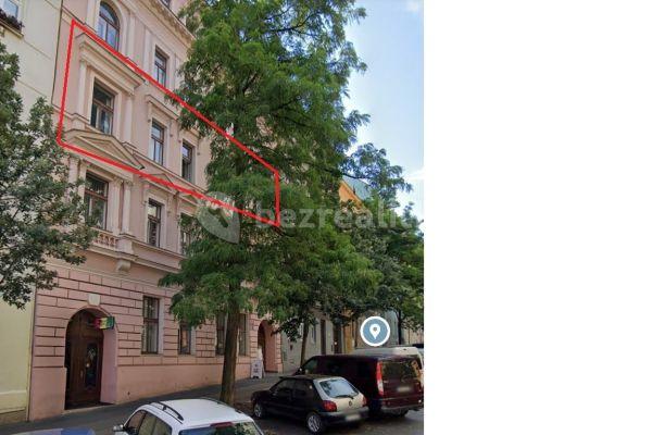 Prenájom bytu 5-izbový 130 m², Velehradská, Praha