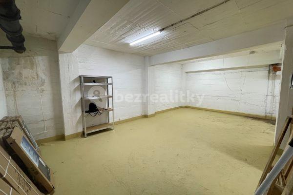 Prenájom nebytového priestoru 45 m², Za Hládkovem, Praha