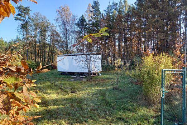 Prenájom rekreačného objektu 15 m², pozemek 1.750 m², Okna