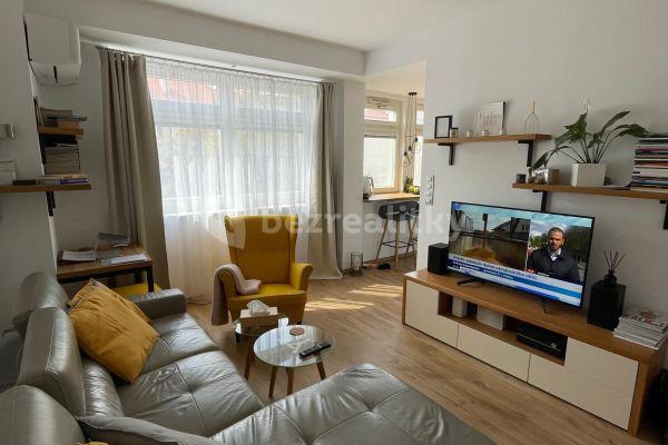 Prenájom bytu 2-izbový 49 m², Kišiněvská, Praha