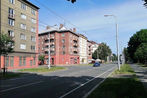 Prenájom kancelárie 130 m², Sokolská třída, 