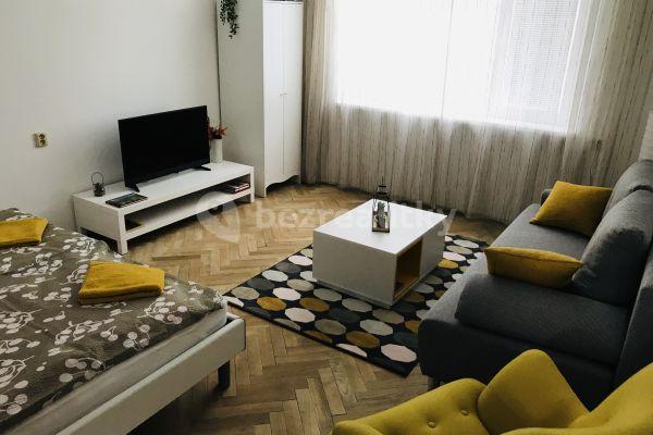 Prenájom bytu 1-izbový 42 m², Moskovská, Bratislava - mestská časť Staré Mesto
