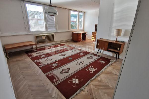 Prenájom bytu 4-izbový 85 m², Molákova, Praha