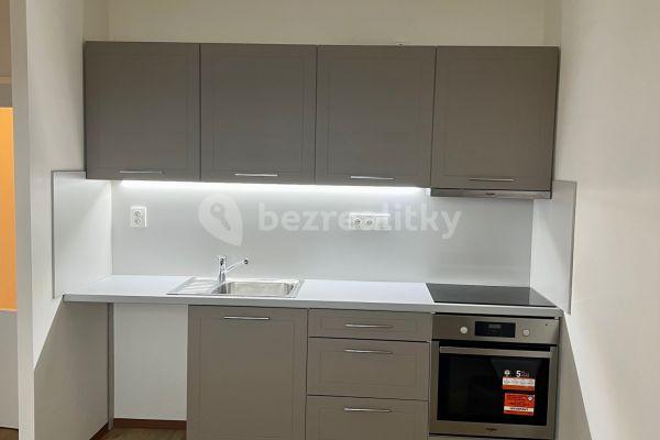 Prenájom bytu 2-izbový 43 m², Dobiášova, Liberec