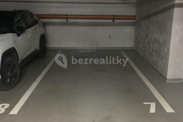 Prenájom garáže 27 m², Petržílkova, Praha
