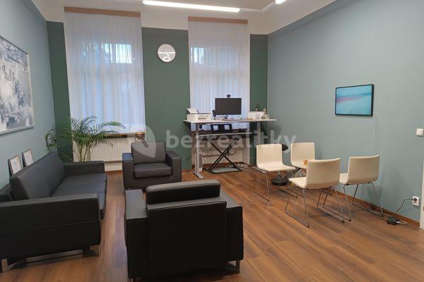 Prenájom kancelárie 27 m², Karlovo náměstí, Praha