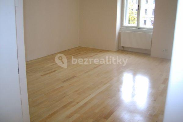 Prenájom bytu 3-izbový 105 m², Roháčova, Praha