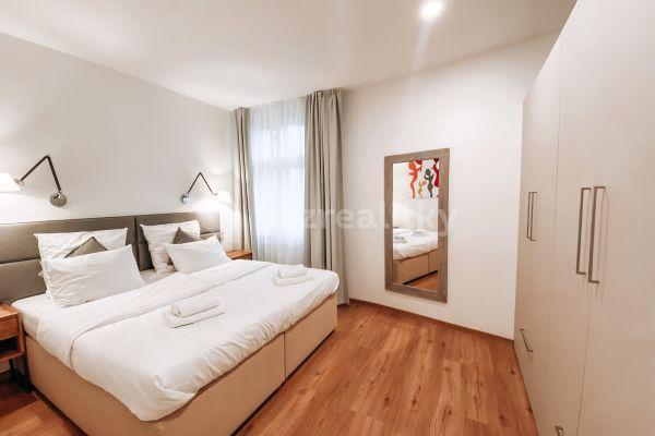 Prenájom bytu 1-izbový 46 m², Masná, Praha, Praha