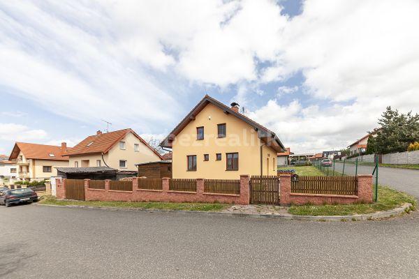 Predaj domu 135 m², pozemek 794 m², Spojovací, 