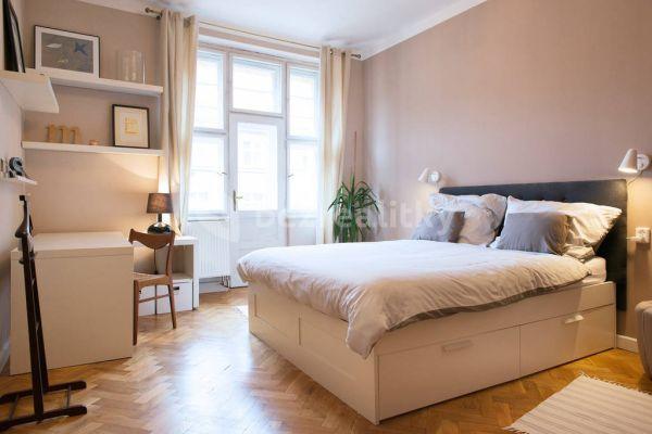 Prenájom bytu 2-izbový 76 m², Slezská, Praha, Praha