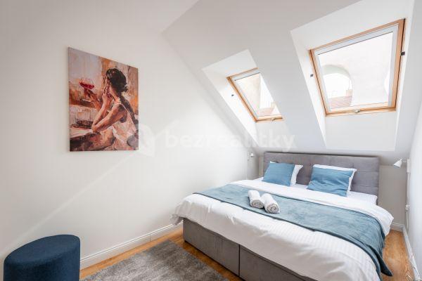 Prenájom bytu 3-izbový 75 m², Plzeňská, Praha