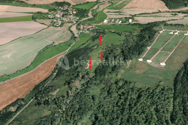 Predaj pozemku 23.872 m², Poleň