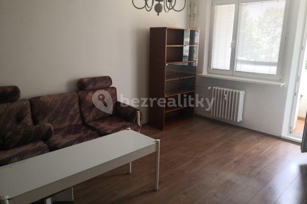 Prenájom bytu 4-izbový 74 m², Hornádska, Bratislava