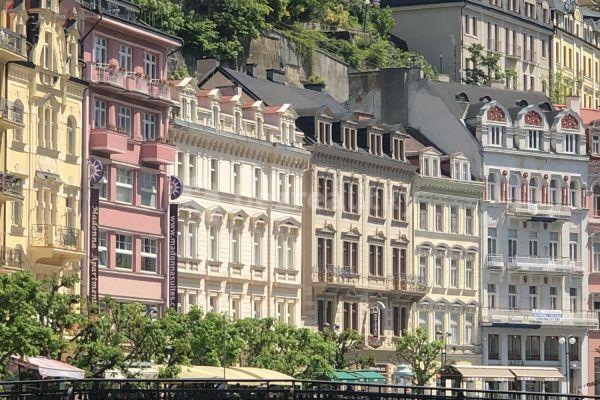 Prenájom bytu 2-izbový 45 m², Vřídelní, Karlovy Vary, Karlovarský kraj