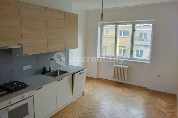 Prenájom bytu 3-izbový 56 m², V Horní Stromce, Hlavní město Praha