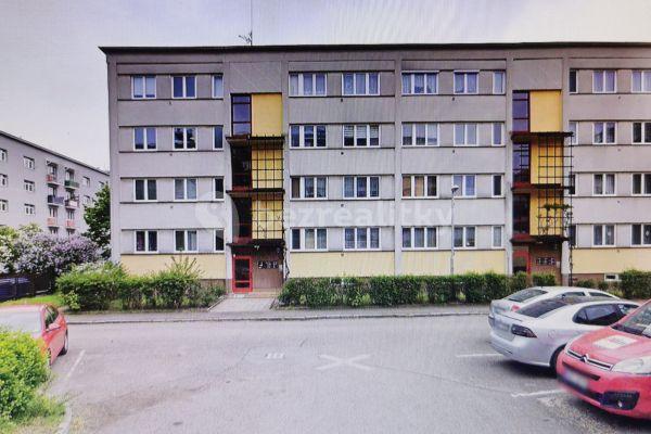 Prenájom bytu 2-izbový 60 m², V Koutech, Hradec Králové