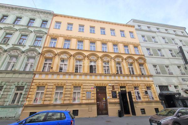 Prenájom kancelárie 29 m², Lublaňská, Praha