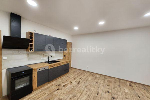 Prenájom bytu 3-izbový 82 m², Chleborádova, Brno