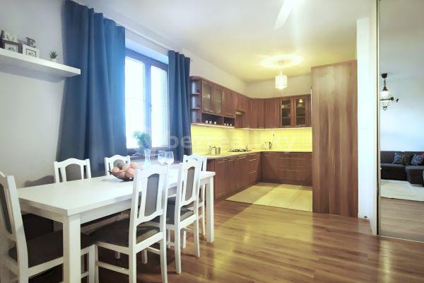 Predaj bytu 3-izbový 70 m², Jaskový rad, Bratislava