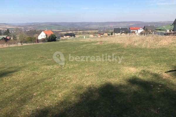 Predaj pozemku 1.876 m², Modřínová, Svinaře