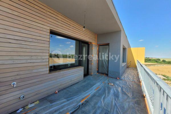 Predaj bytu 3-izbový 104 m², Hlavní, Sulice