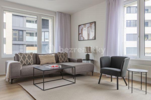 Prenájom bytu 3-izbový 90 m², U Pergamenky, Praha