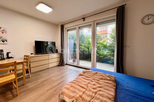 Predaj bytu 1-izbový 41 m², Toufarova, Praha