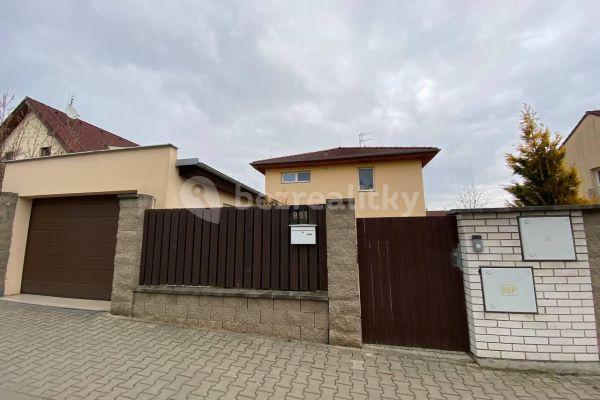 Predaj domu 156 m², pozemek 613 m², Pod Školou, Líbeznice