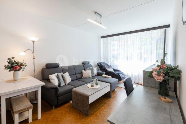 Predaj bytu 2-izbový 45 m², Sezemínská, 