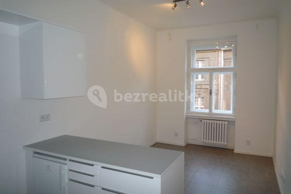 Prenájom bytu 1-izbový 47 m², Podskalská, Hlavní město Praha