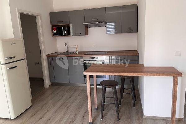 Prenájom bytu 2-izbový 38 m², Prokopa Holého, Slaný