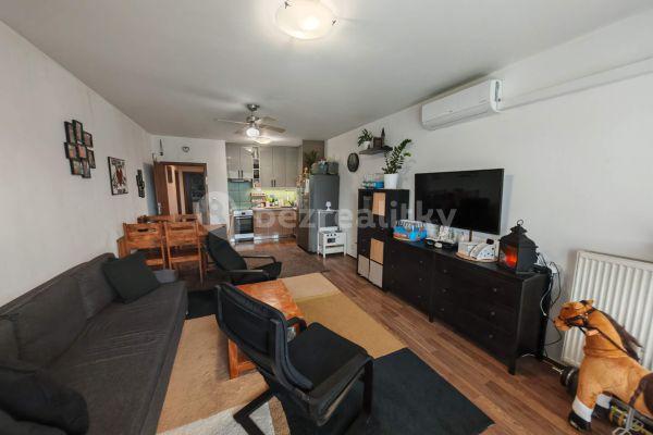 Predaj bytu 3-izbový 90 m², Sazovická, Praha