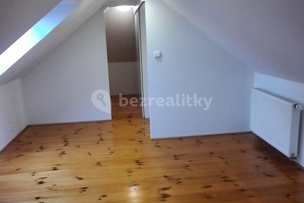 Prenájom bytu 3-izbový 105 m², U Strže, Hlavní město Praha