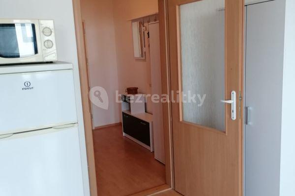 Prenájom bytu Garsoniéra 37 m², Vyšehradská, Petržalka