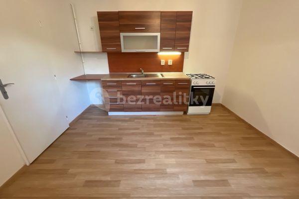 Prenájom bytu 2-izbový 56 m², Stavbařská, 