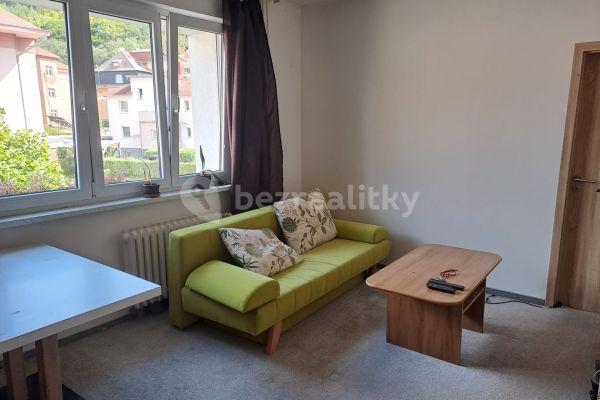 Prenájom bytu 3-izbový 56 m², Moskevská, Karlovy Vary