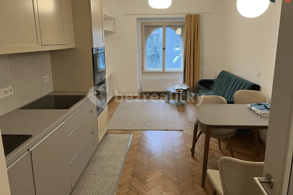 Prenájom bytu 2-izbový 42 m², Pobřežní, Praha