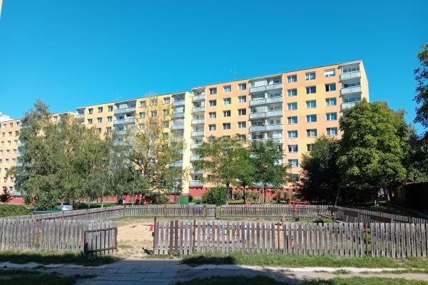 Prenájom bytu 2-izbový 40 m², Cholupická, Hlavní město Praha