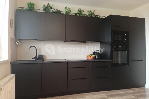 Prenájom bytu 1-izbový 31 m², Šestajovická, Praha