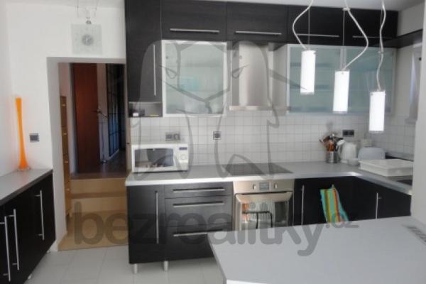 Prenájom bytu 1-izbový 32 m², Lípová, 